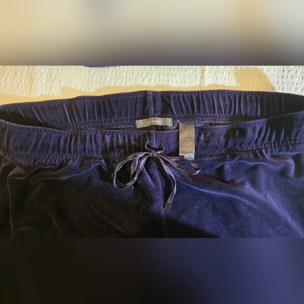 Liz Claiborne 3X Purple Velour Sweat Set - Picture 4 of 10